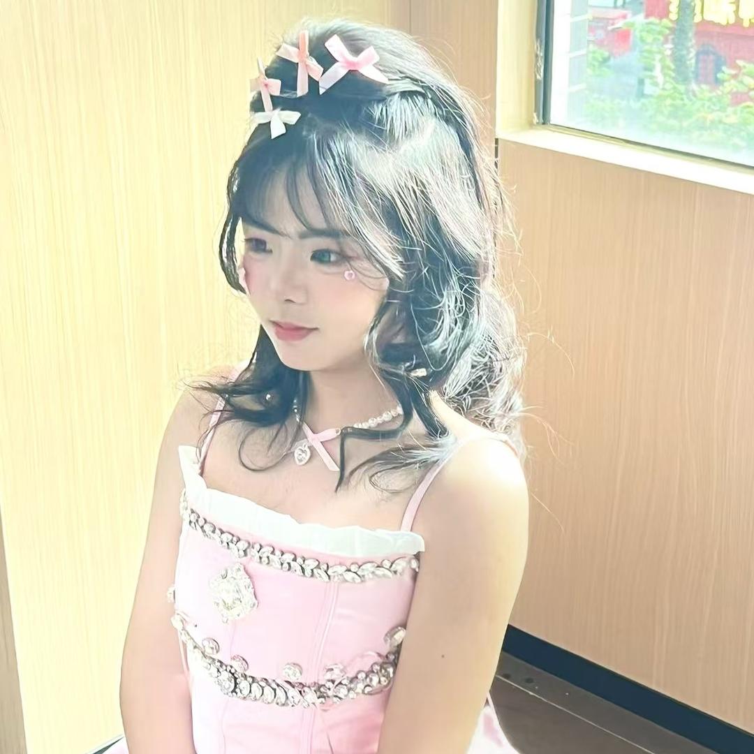 小莹.（私信封了30天）