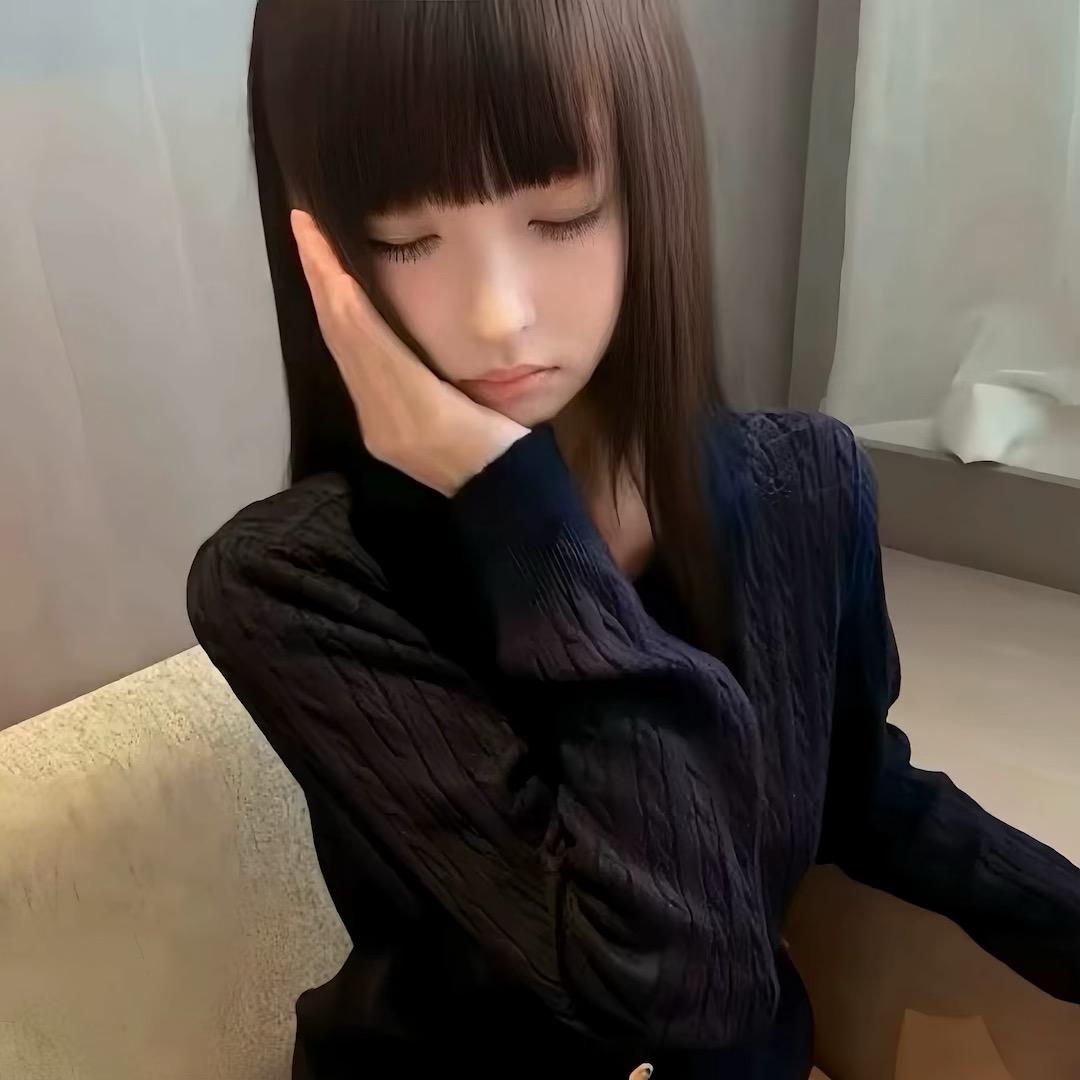 小伟萌萌๑