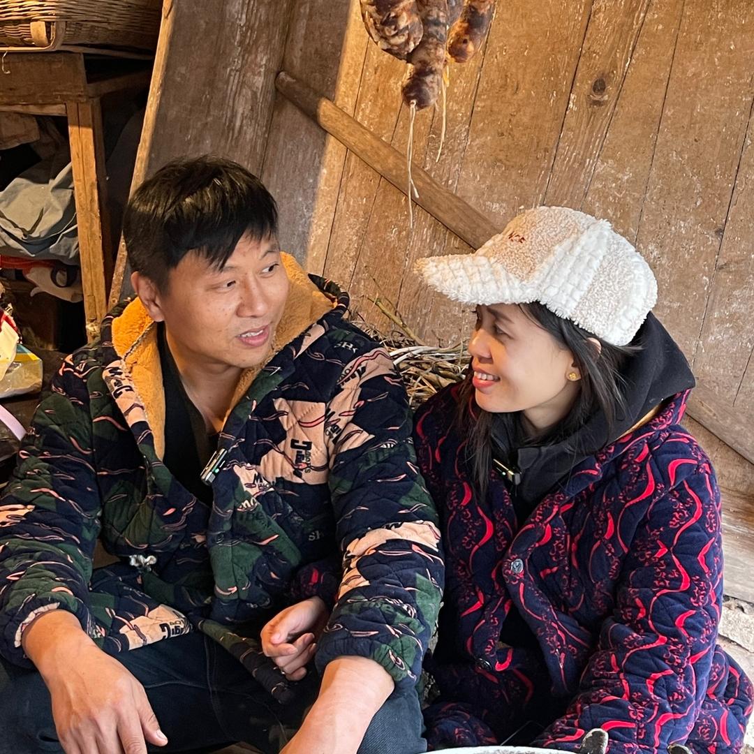 施大妹和曾二牛