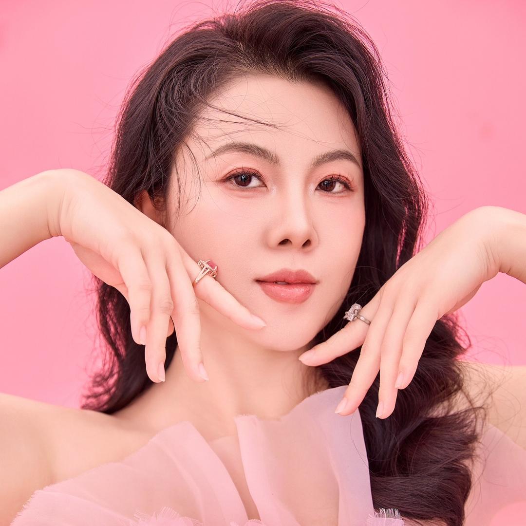 徐萌精致形象管理