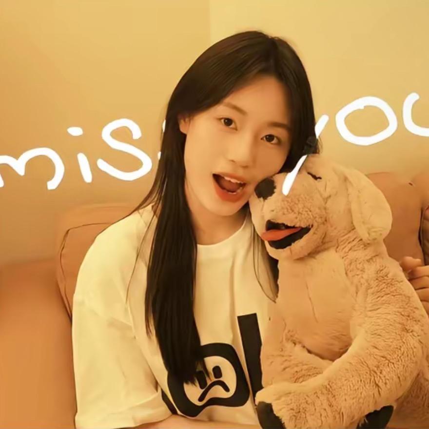 Yy^
