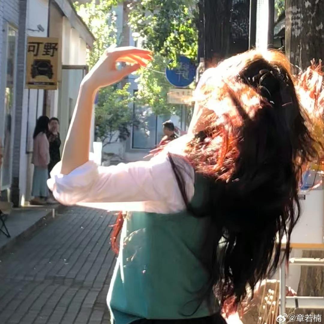 路人贾.