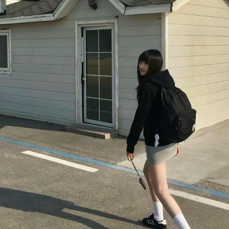 明天走路被黄金砸中