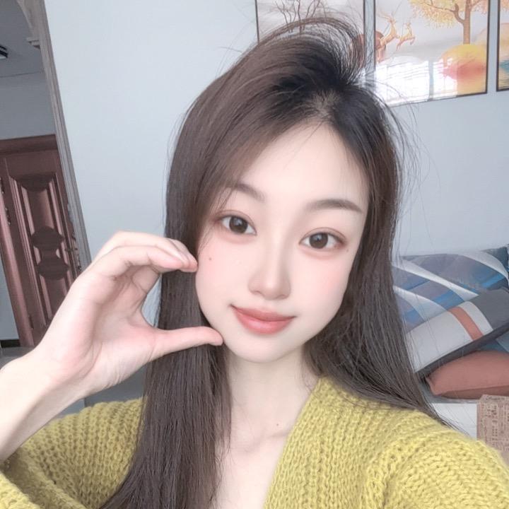 小尹（陪爸爸打怪兽）