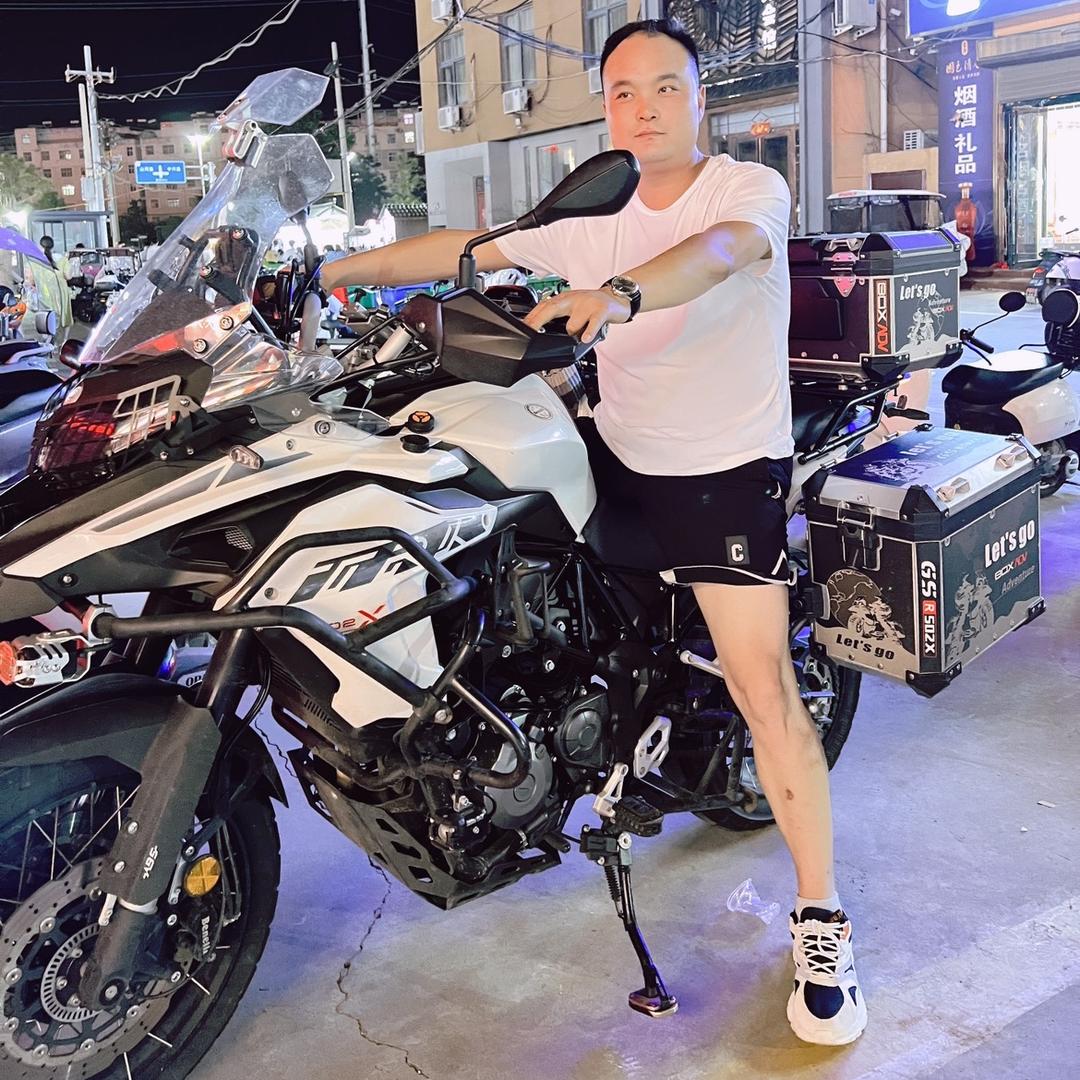 宝丰县莱丝布艺经营部.
