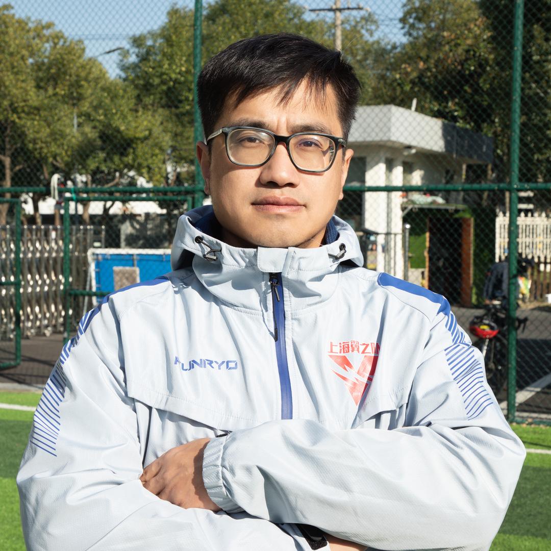 翼之队的老陆Roy