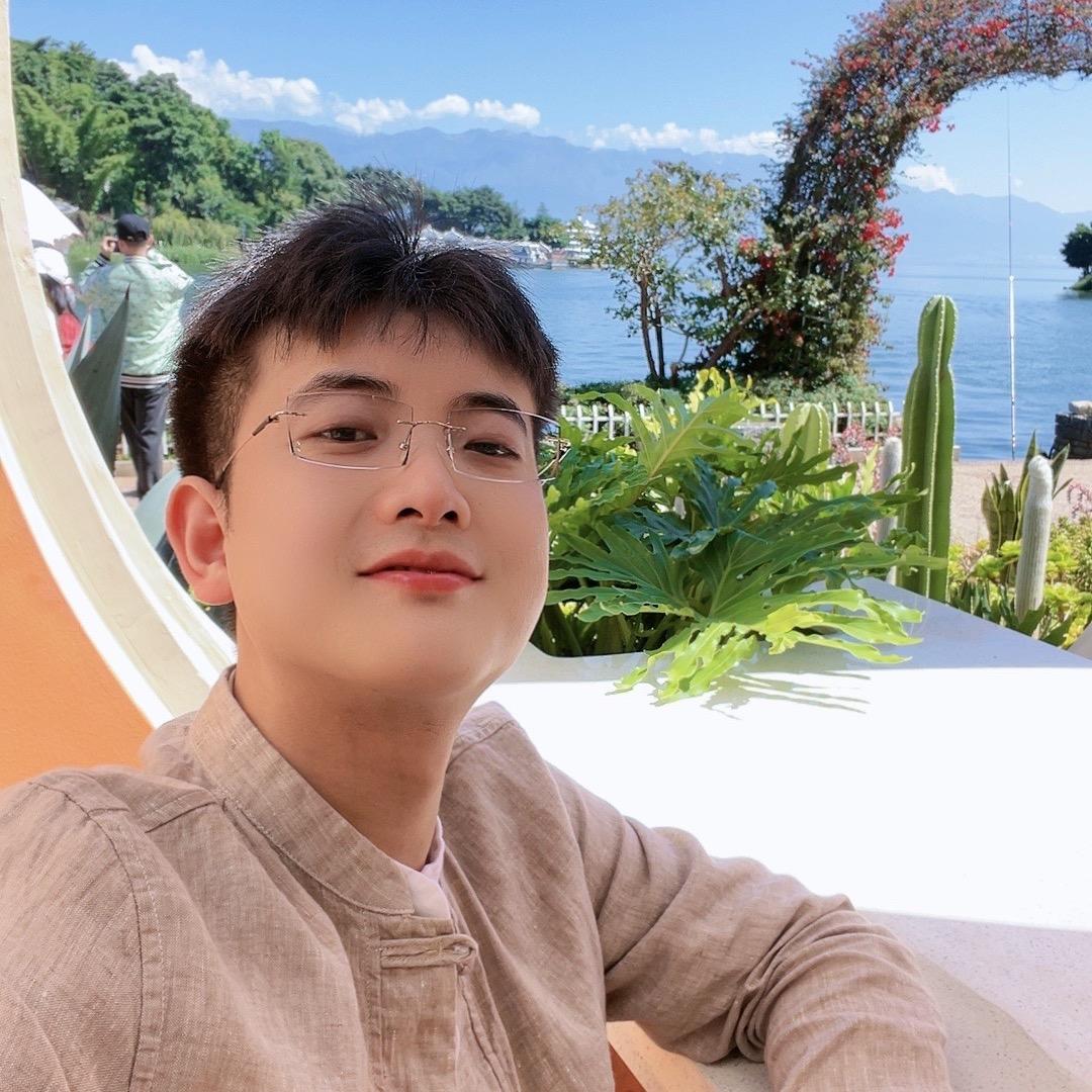 小红红🇲🇴红太阳🌞