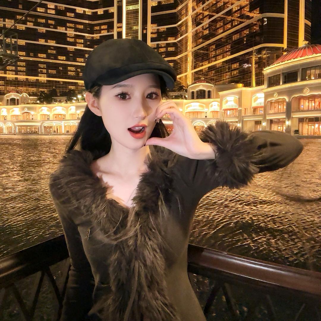 黄晓青 陆上🐋