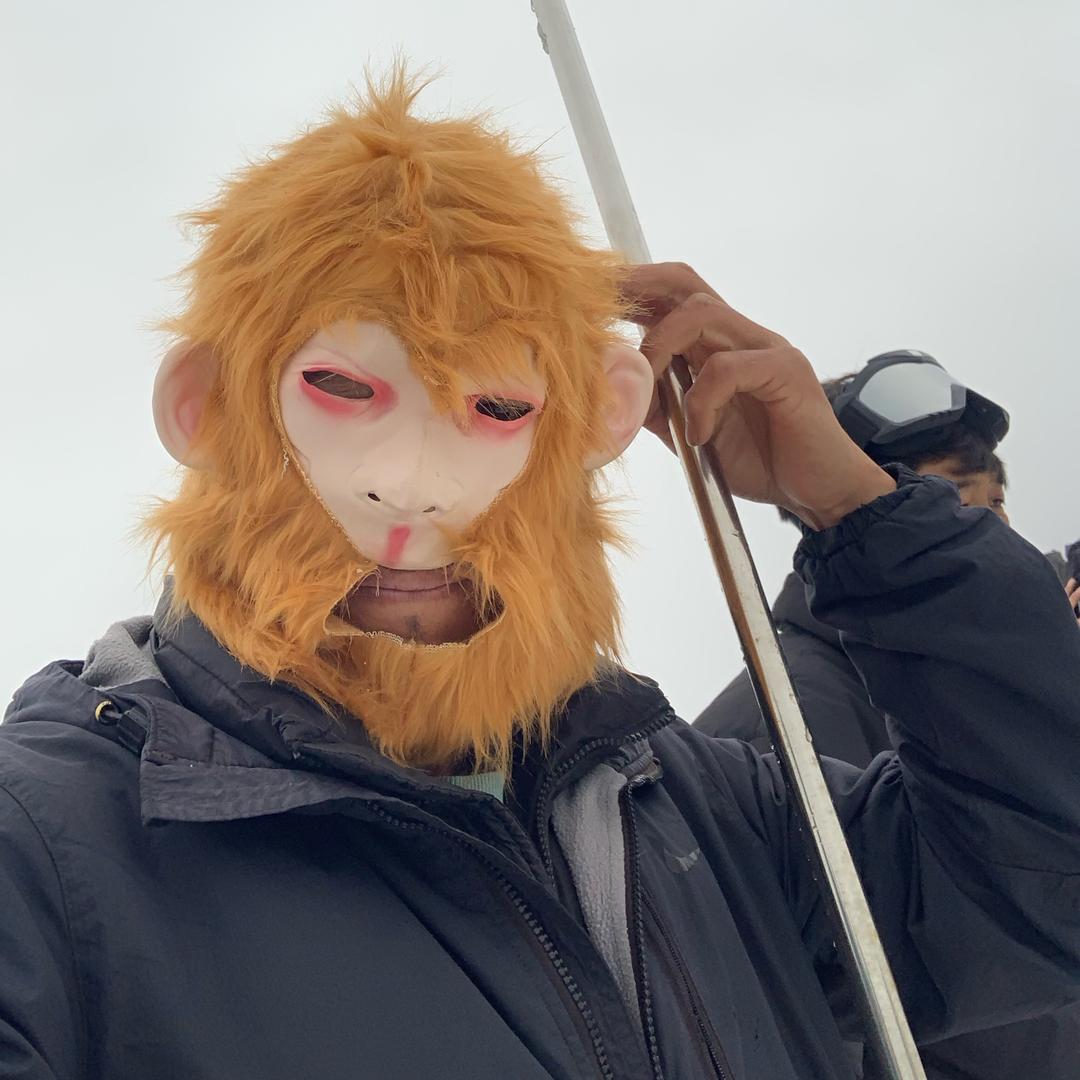 萨武神山向导小杨叔