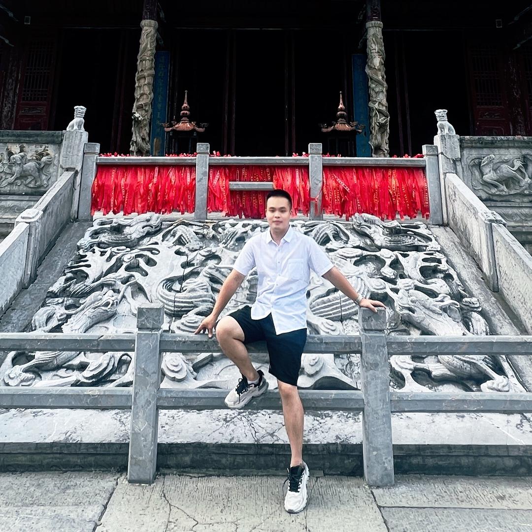 谢志诚