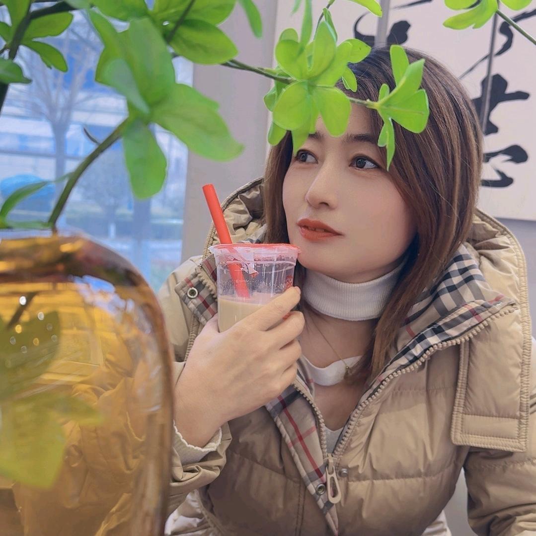 中房地产韩涵觅房