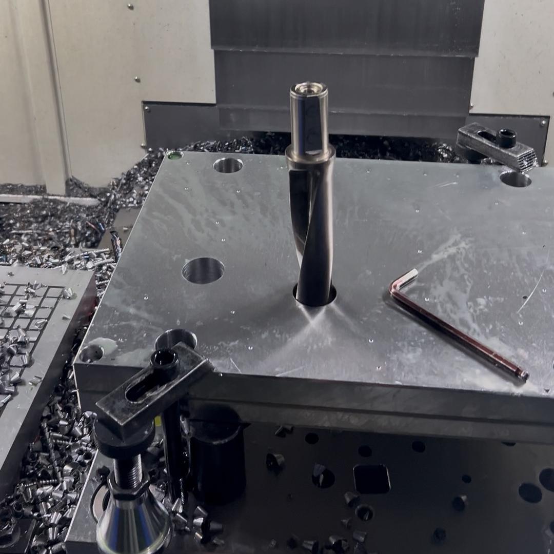 八旬老头勇闯 CNC