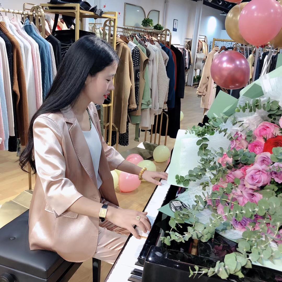 港汇名品精品女装