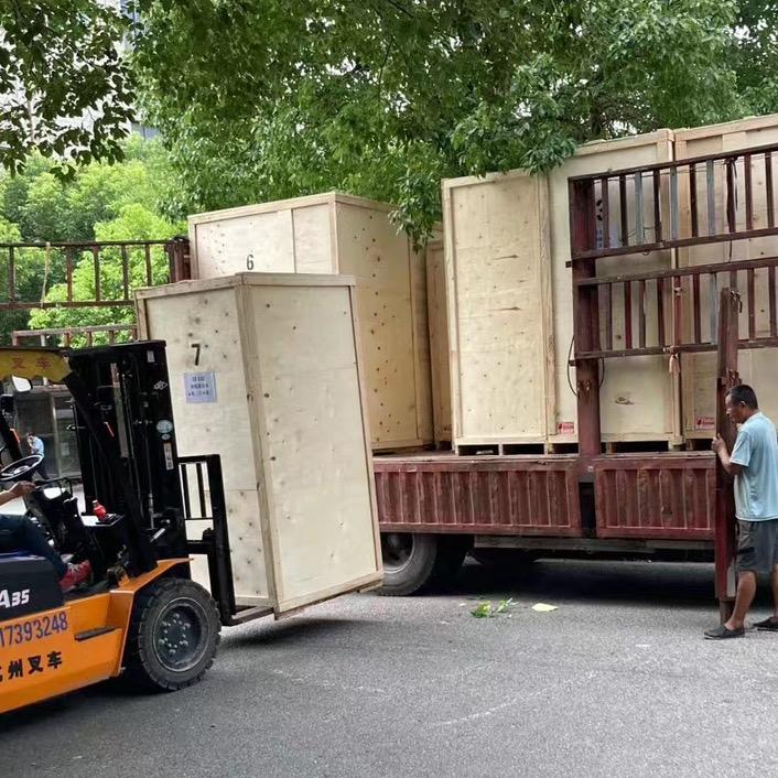 上海忱林木箱包装