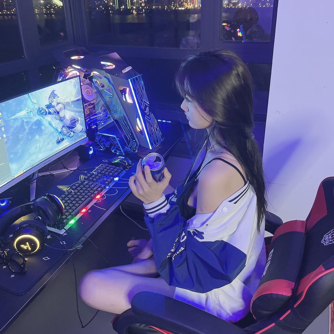 小嘉玲的工作室呀