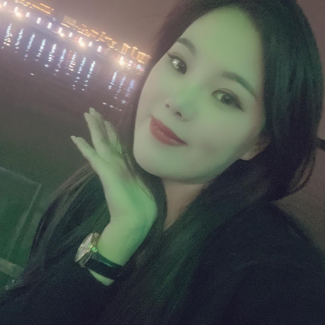 爱吃蓝莓🫐的李李