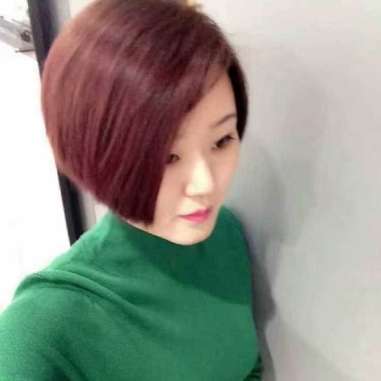 孙倩(碱地柿子摘果中)