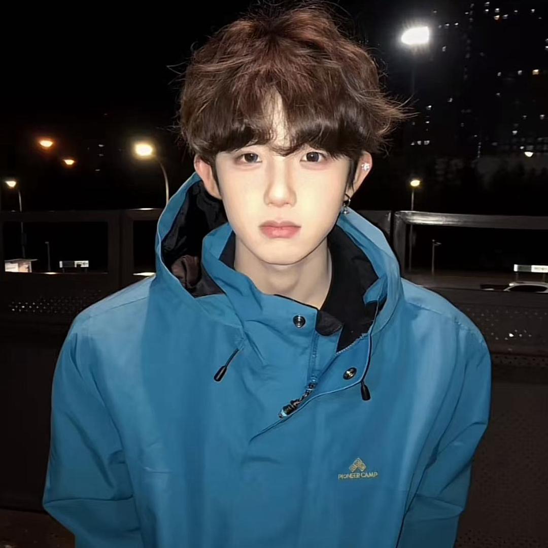 小Y