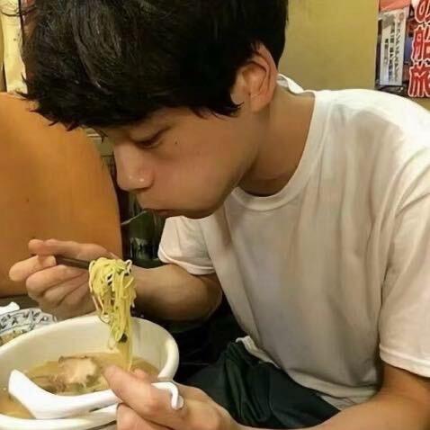 猪饲料拌饭