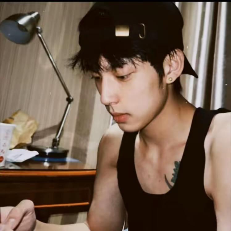 ㅤㅤㅤㅤㅤㅤㅤㅤㅤK...