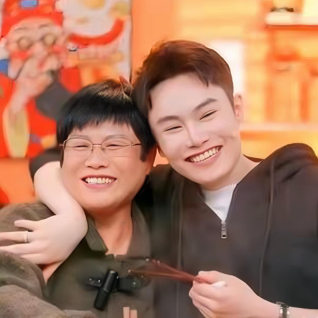 多余和阿姨_好嗨呦