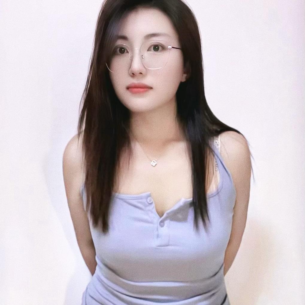 三 七