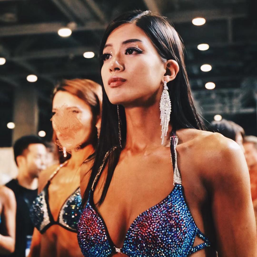 Vicky🍼🍼没肌肉