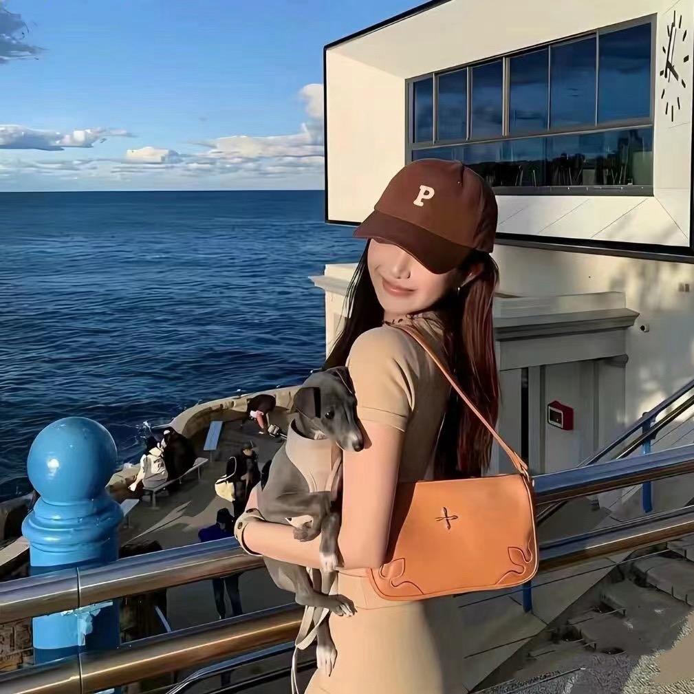 李李🎀