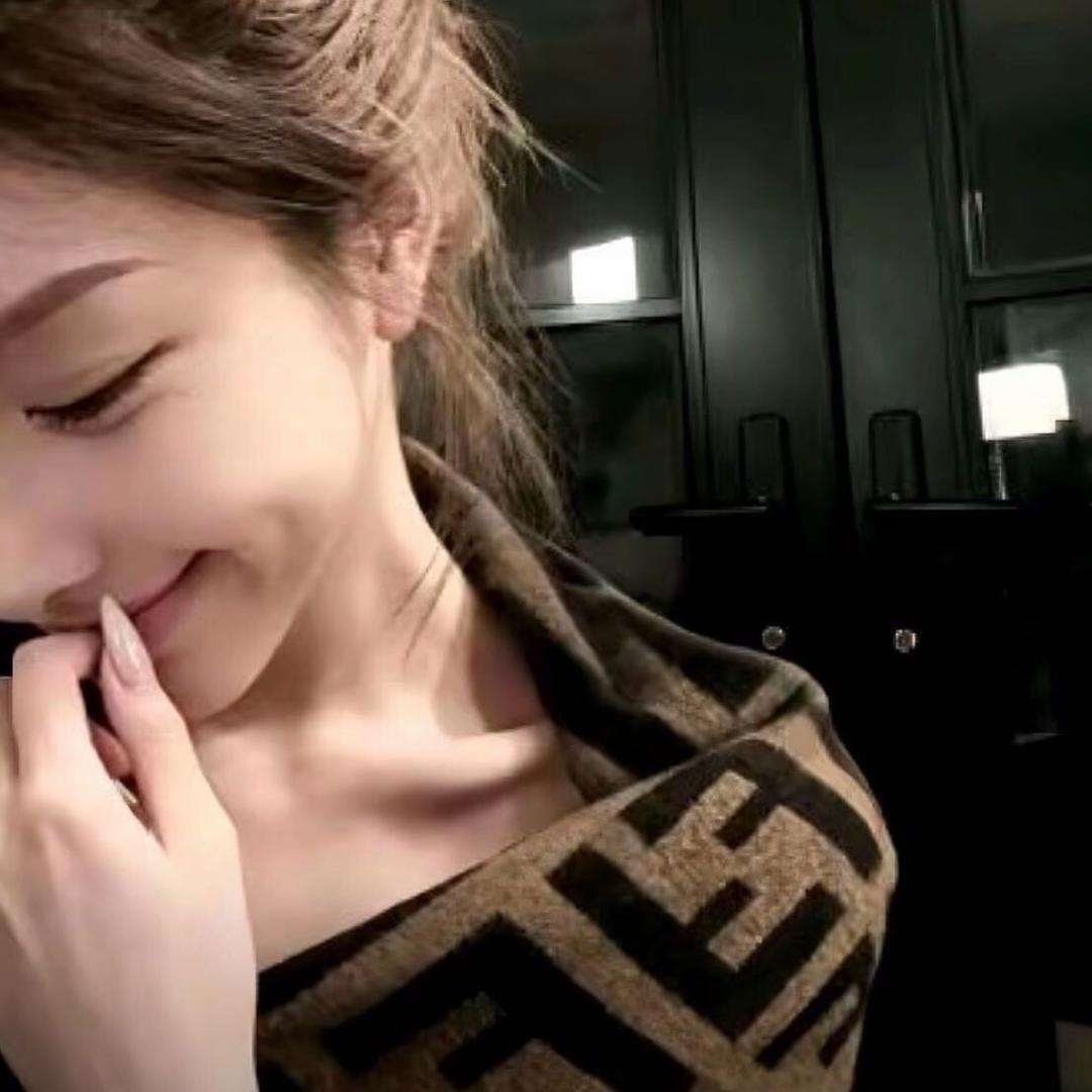 ￴ ￴ ￴菲菲酱