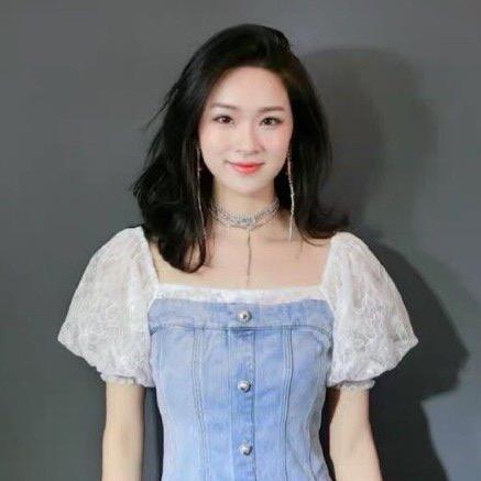 好奇的叶塞尼亚