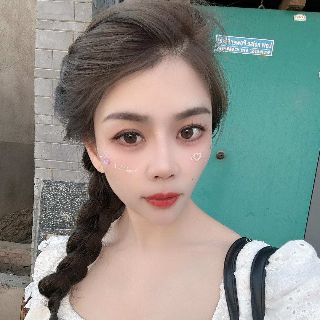 初影女装