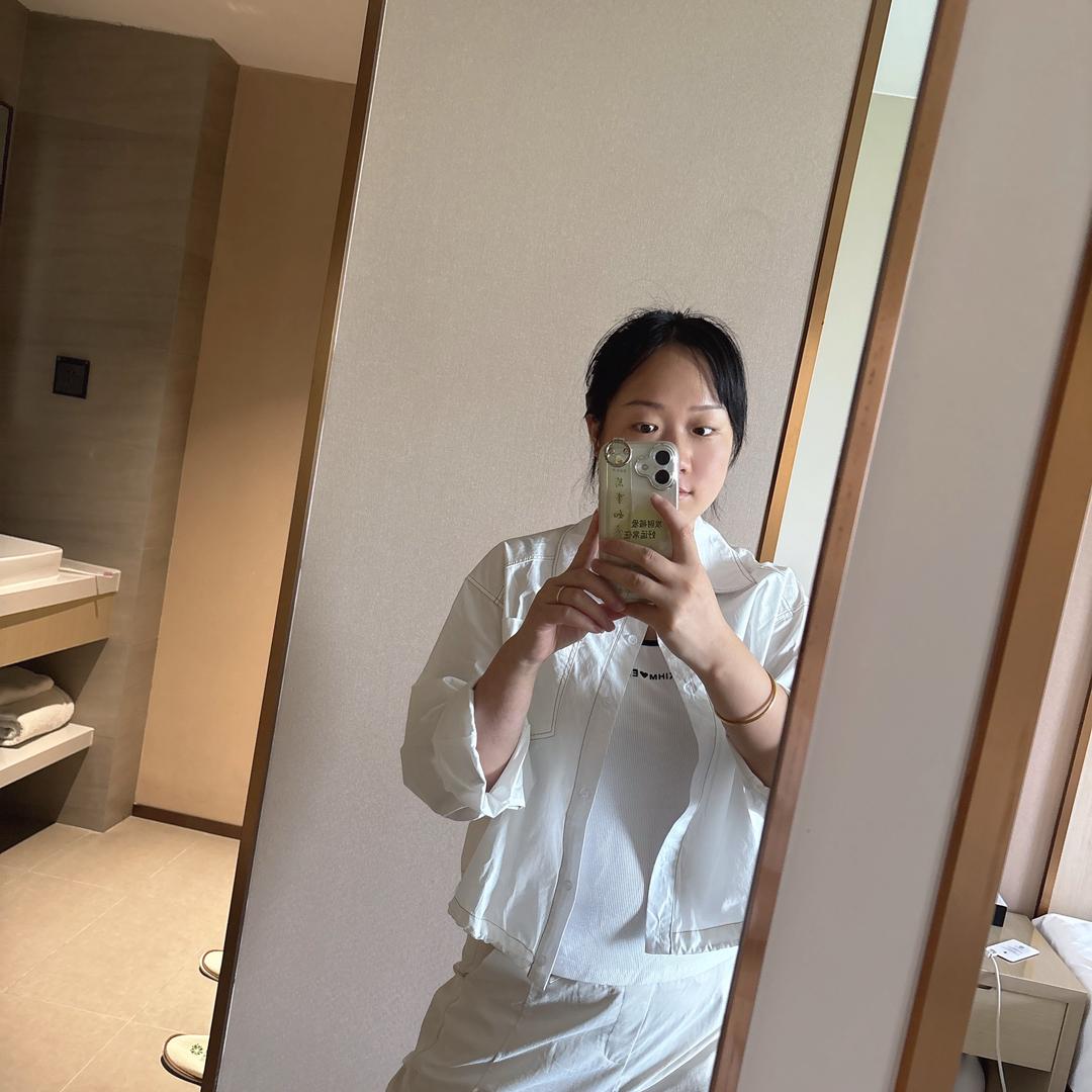 卖空调的女娃子