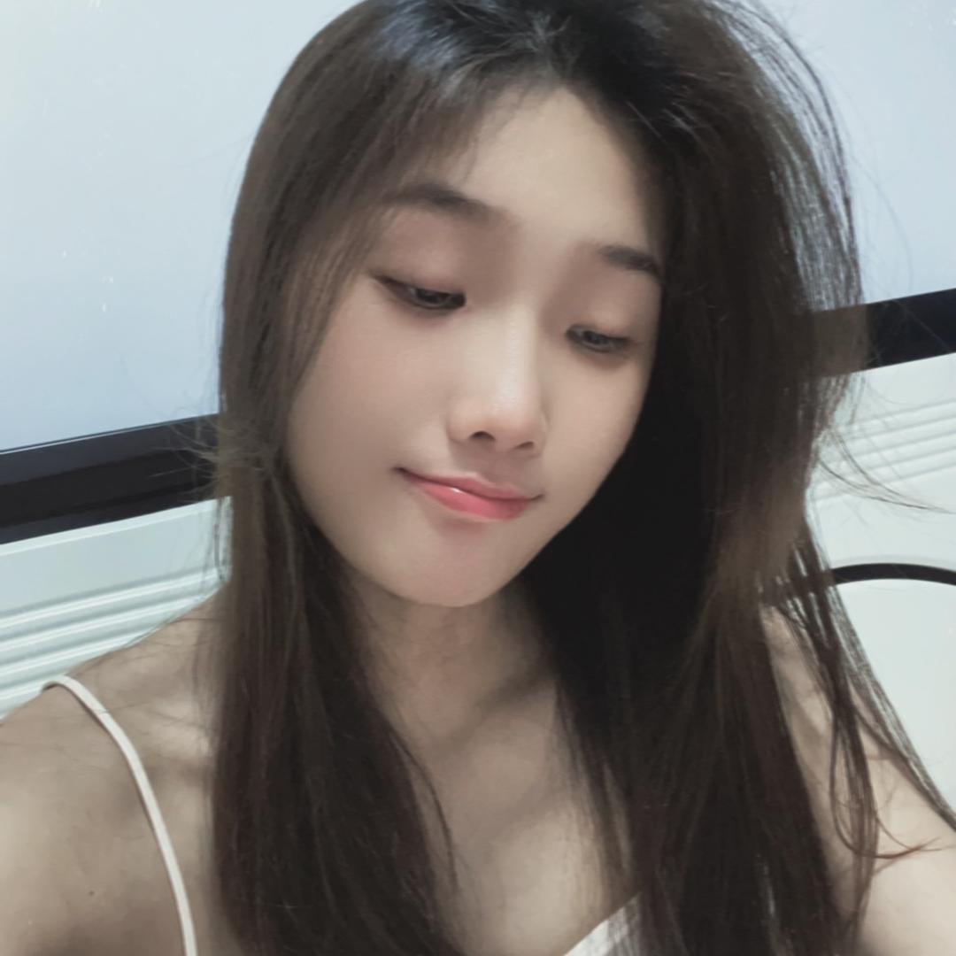 爱吃小葡萄🍇