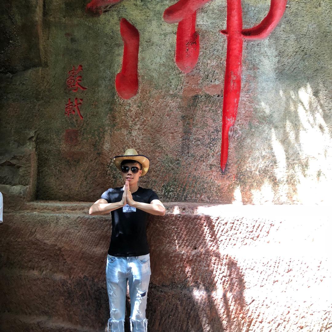 福州华颜创始人