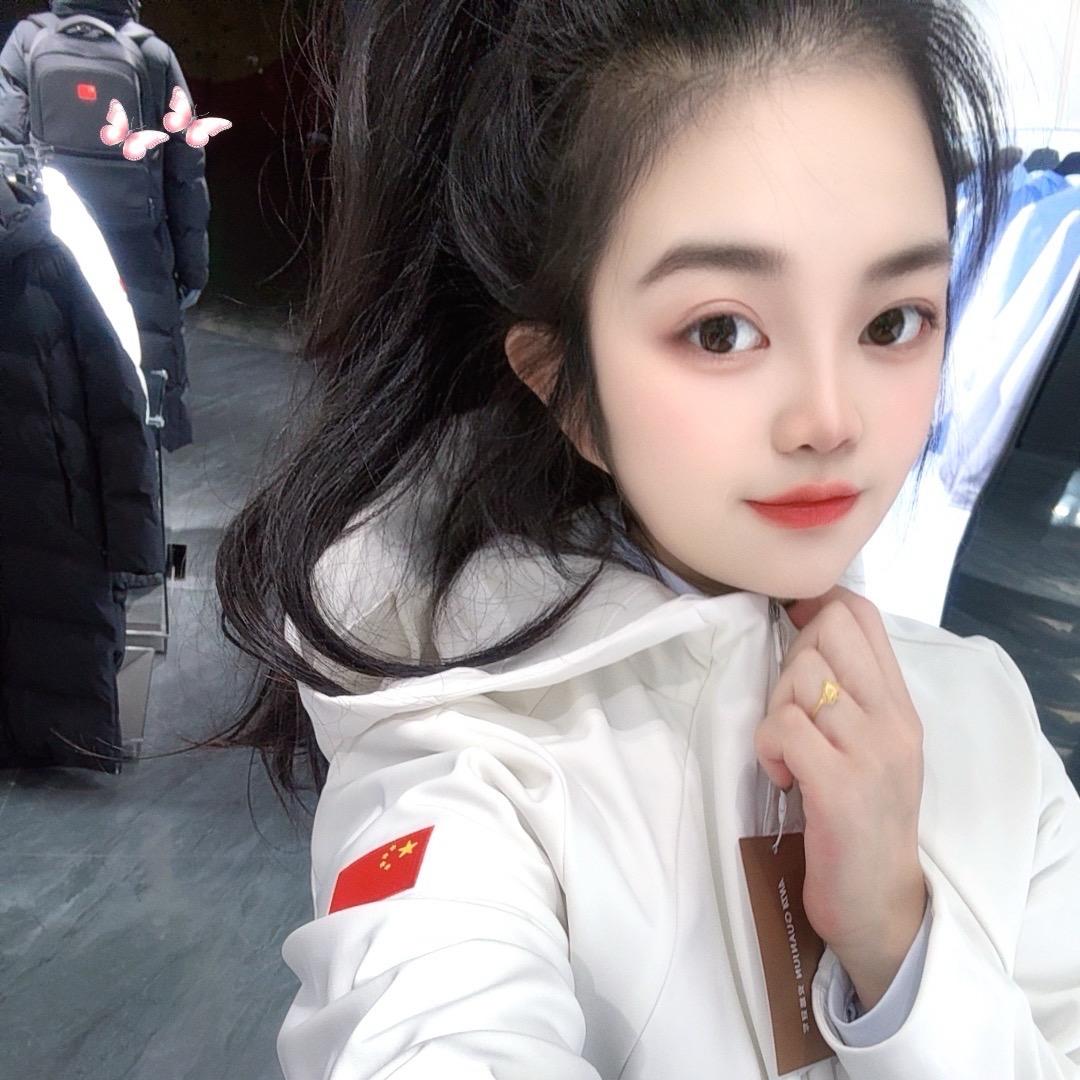 安踏冠军🏆璐璐🐮