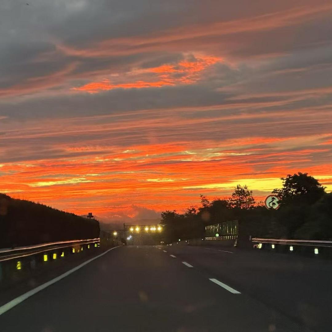 爱生活爱自己（和平精英、穿越火线）全能王