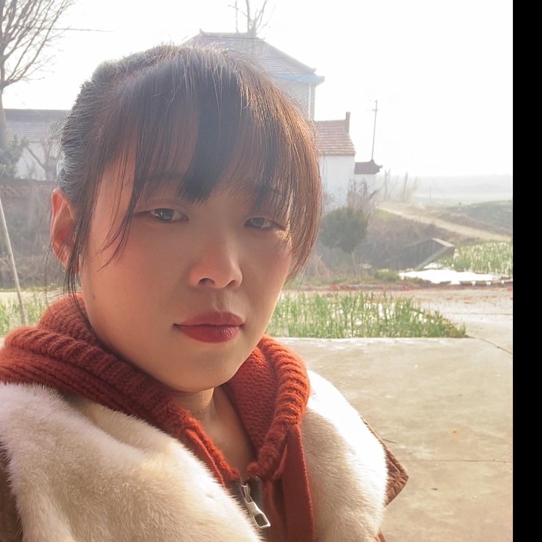 袁庄映和莉莉