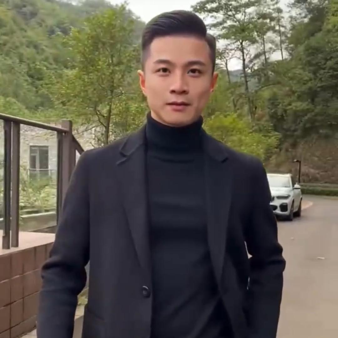 暗巷点灯