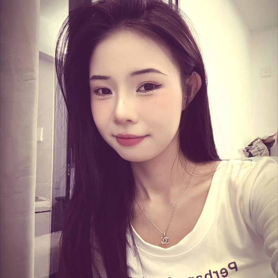 只想要抱抱张耐斯 好不好