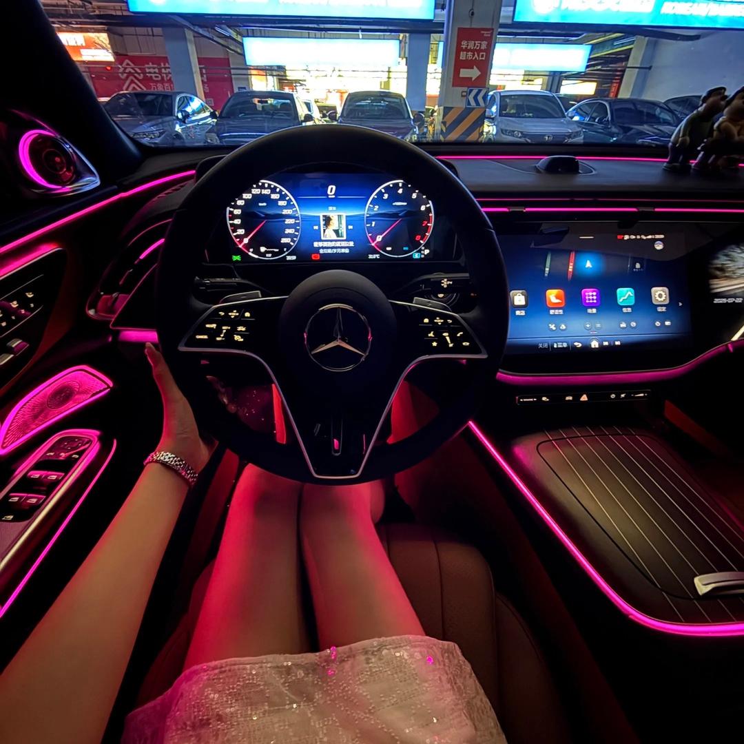 宏新名车|小美E300L