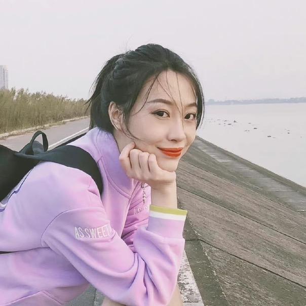 大头表妹__
