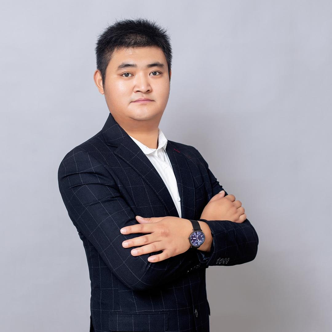 西平广告人张同学