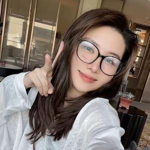 月月不吃鱼-每日穿搭