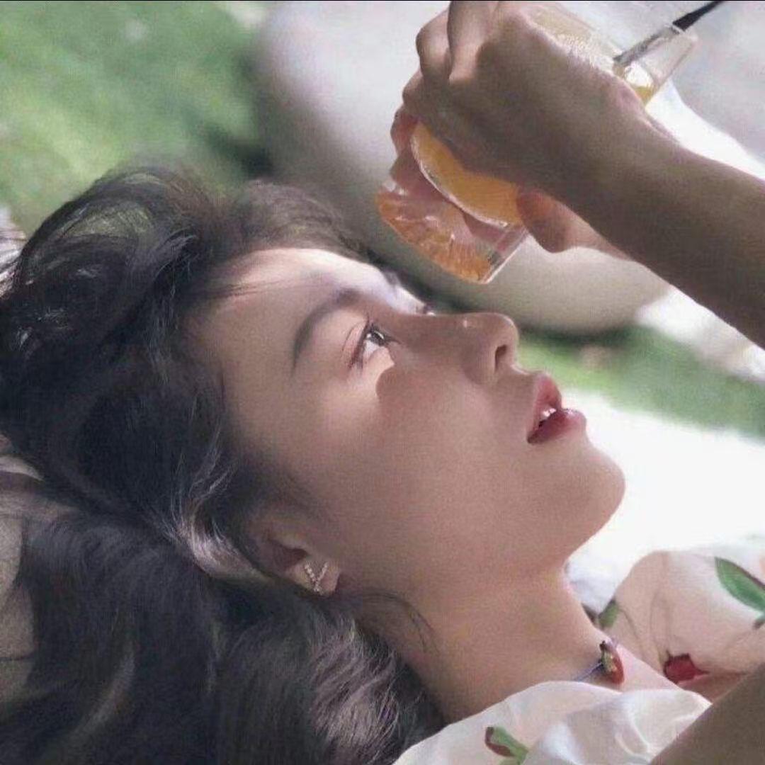 纯情丫头火拉拉