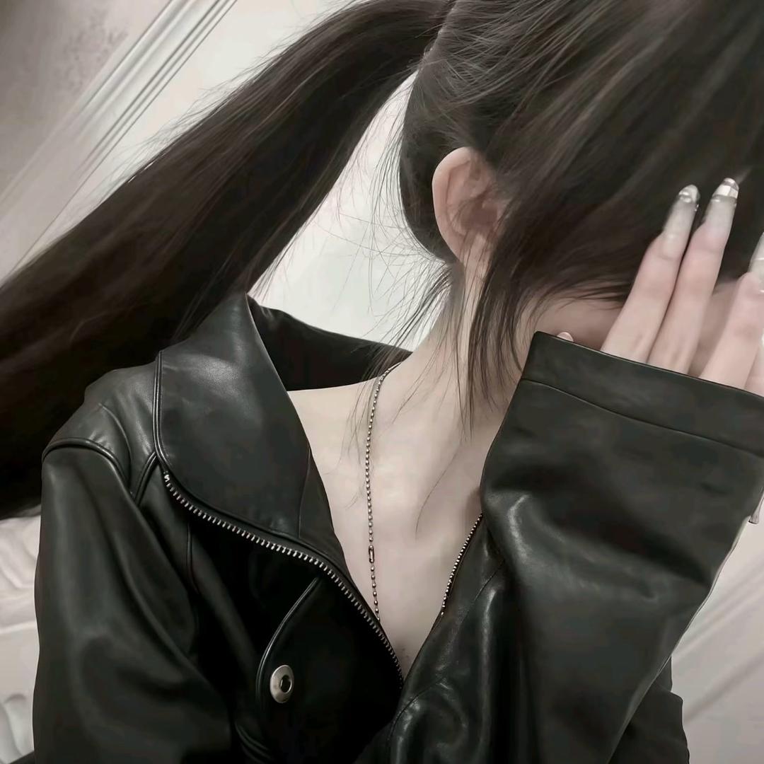 天生是个萌萌命  唉！