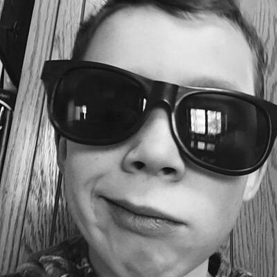 喂了一只白羊狼