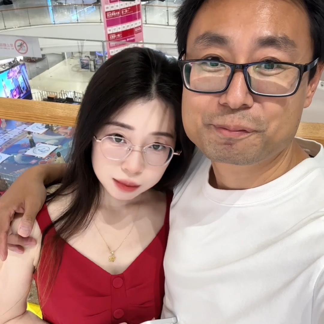 老田和小田吖
