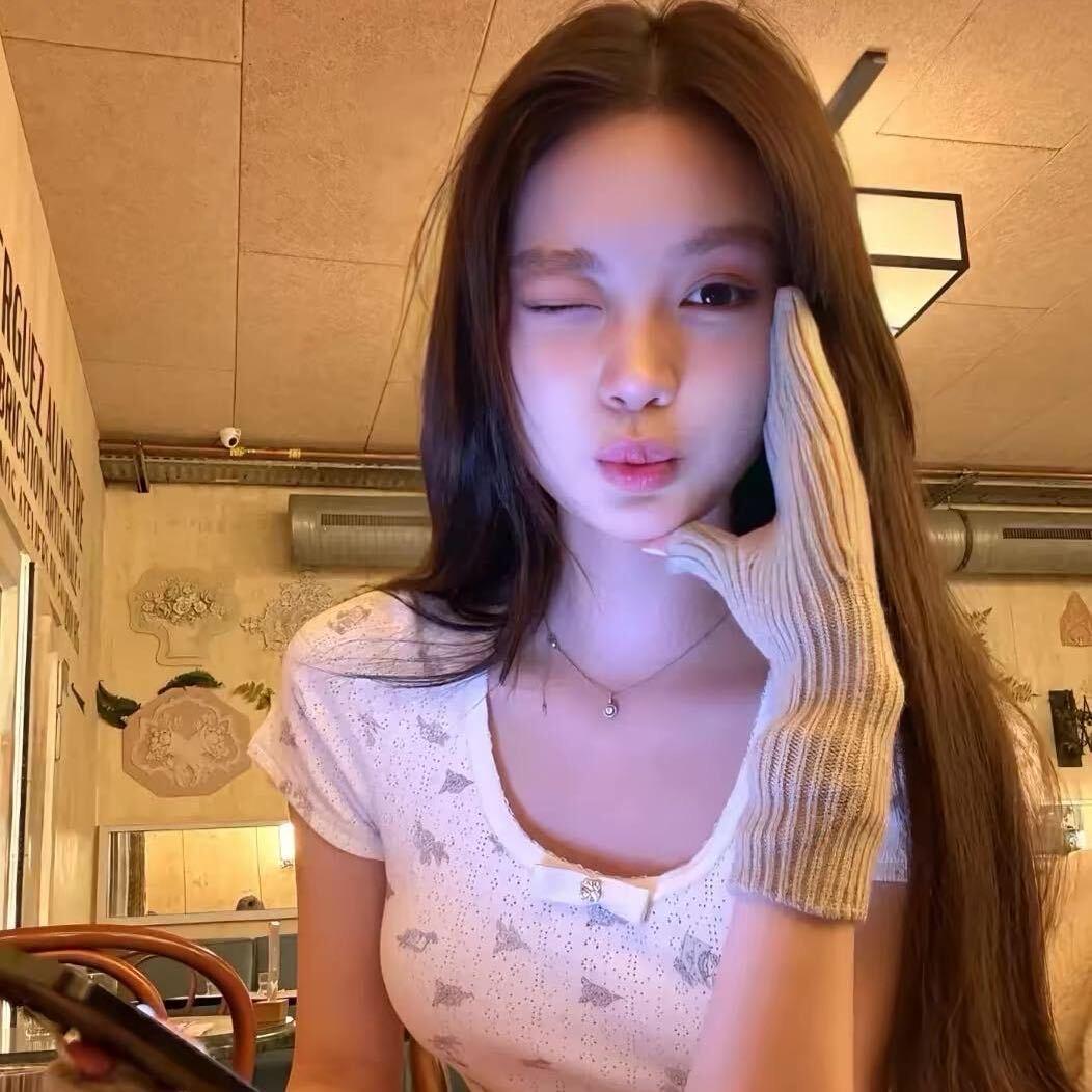 🐝