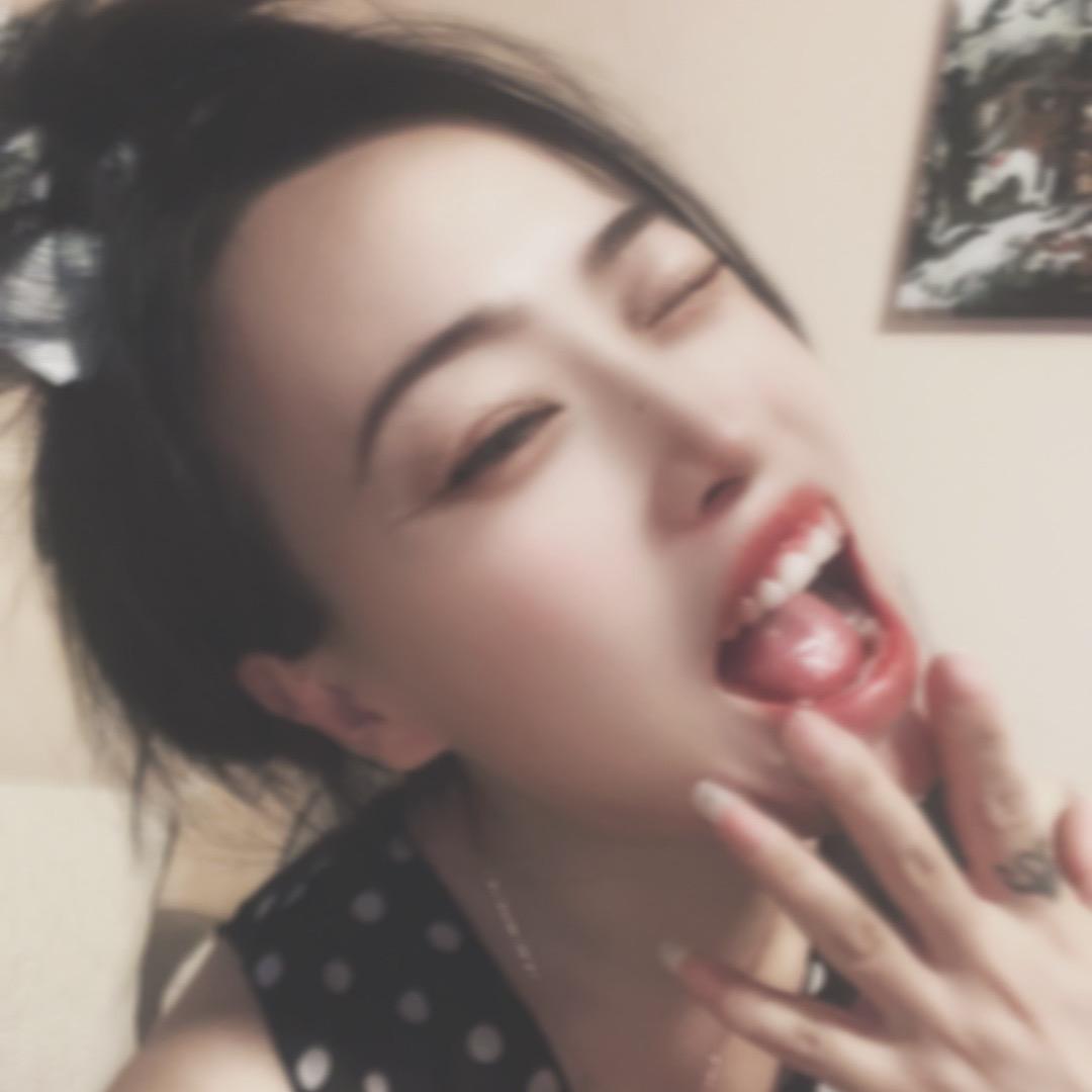 @✨H.✨