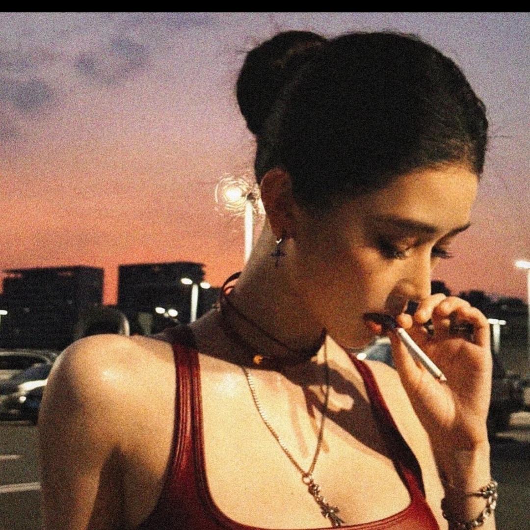 拉粑粑小魔仙💫